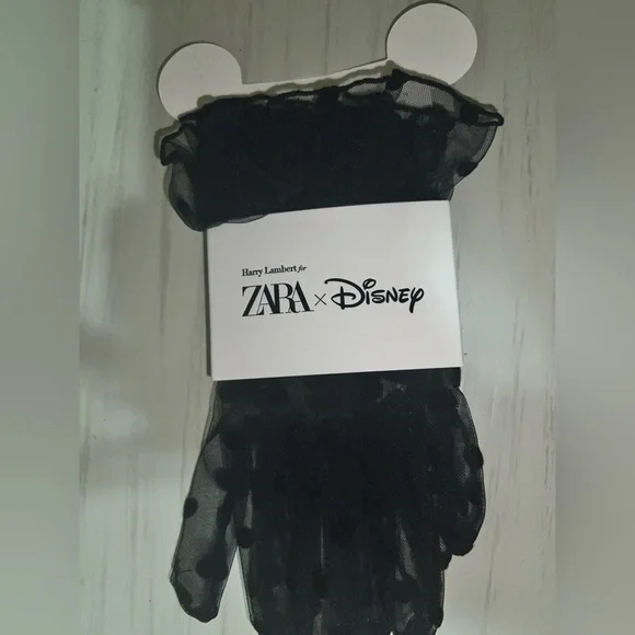 Zara x Disney Black Sheer Gloves LIMITED EDITION - Picture 1 of 3
